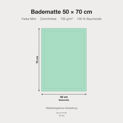 Größenvergleich: Badematte 50 x 70 cm in mintgrün – maßstabsgetreue Infografik