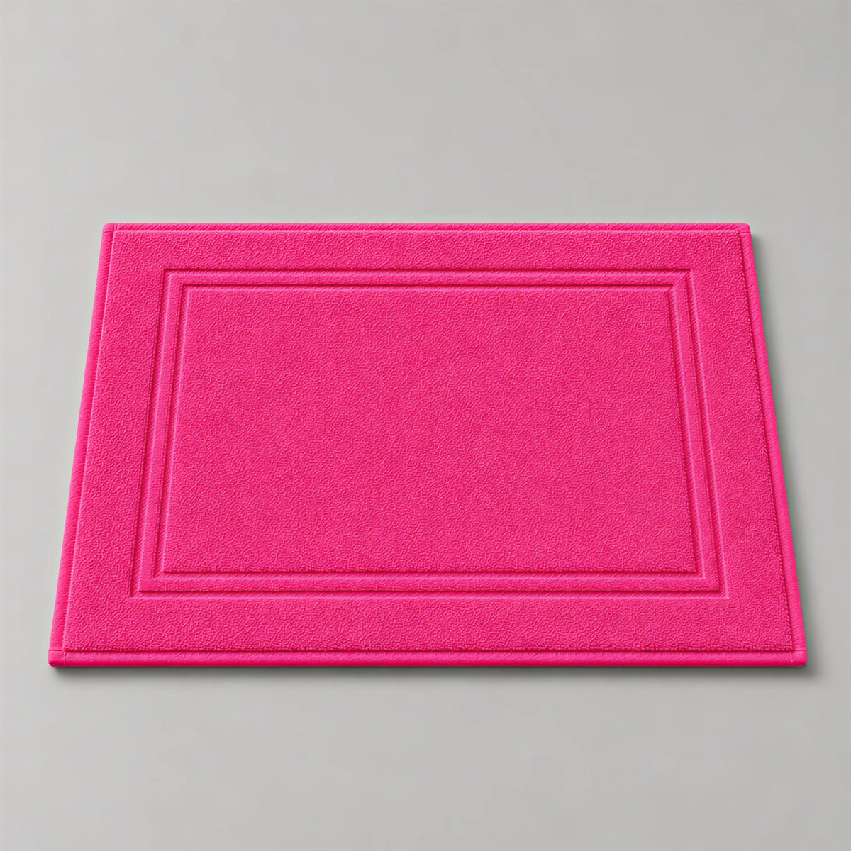 Badvorleger Pink aus Walkfrottee, 50 x 70 cm, gefaltet auf hellgrauem Hintergrund