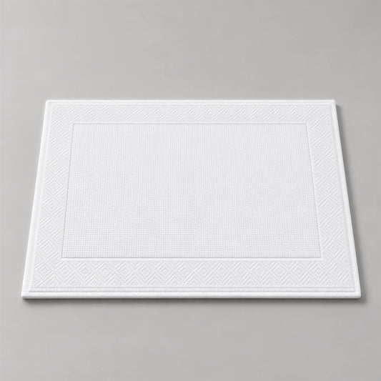 Badematte weiß aus Zwirnfrottee, 50 x 70 cm, gefaltet auf hellgrauem Hintergrund