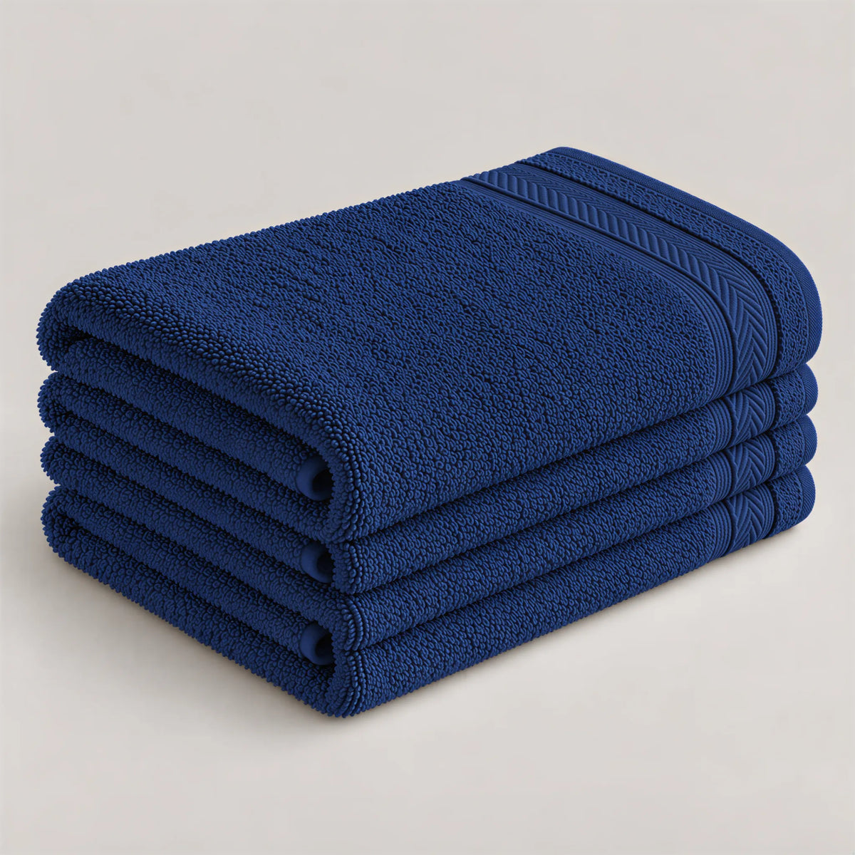 Badetuch Navy aus Walkfrottee, 100 x 150 cm, gefaltet auf hellgrauem Hintergrund