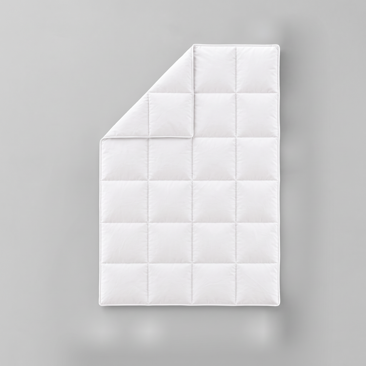 Kinderbettdecke 100x135 weiß mit Kassettensteppung