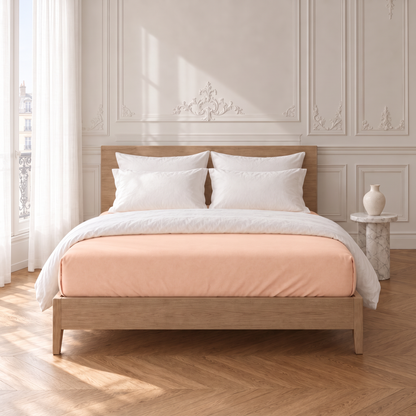 Bügelfreies Spannbettlaken apricot mit 18 cm Steghöhe auf Standardmatratze im Schlafzimmer