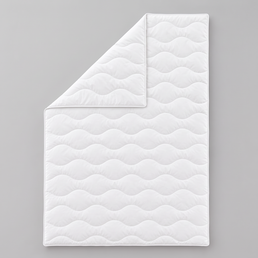 TENCEL™ Bettdecke weiß mit Wellensteppung