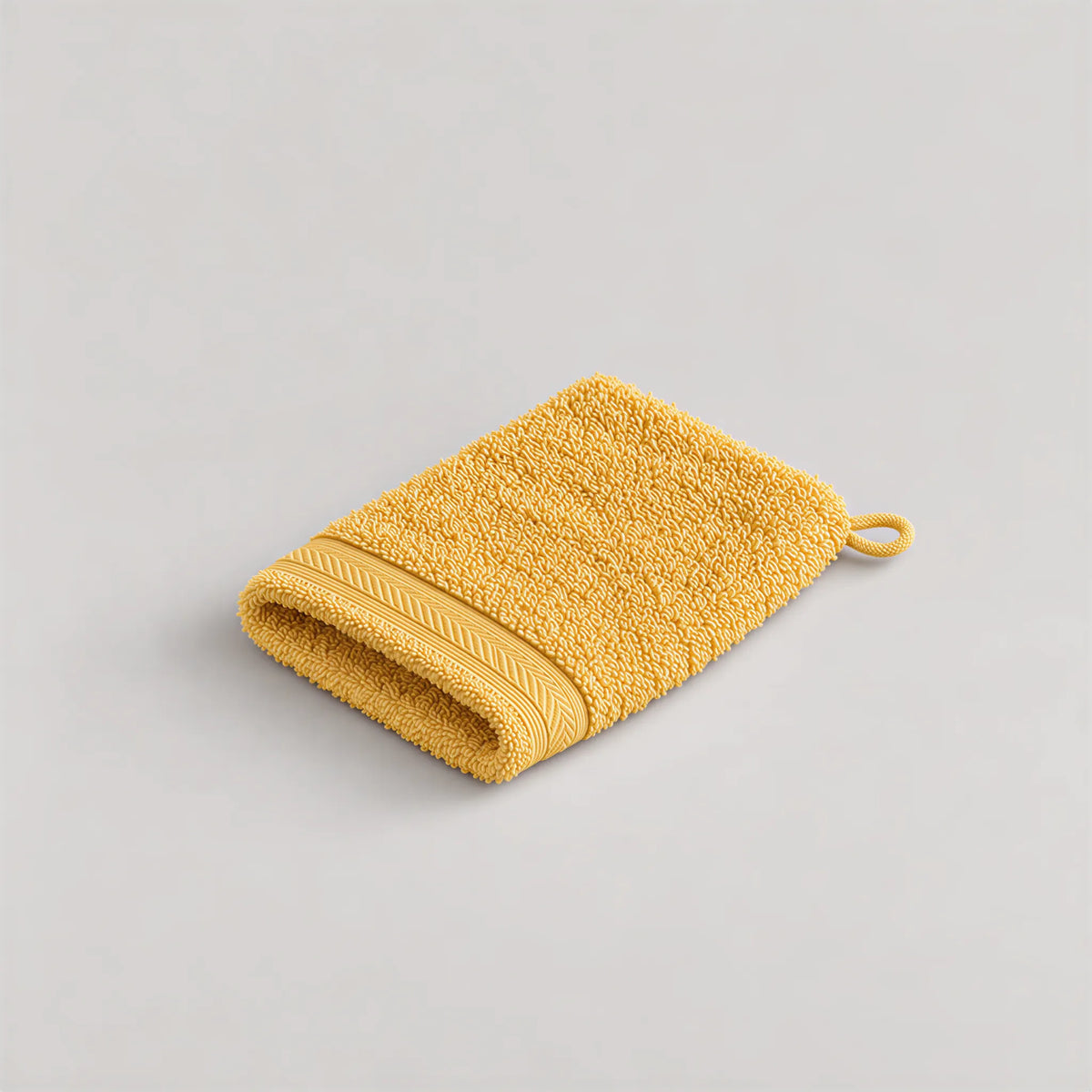 Waschhandschuh Gold aus Walkfrottee, 15 x 20 cm, gefaltet auf hellgrauem Hintergrund